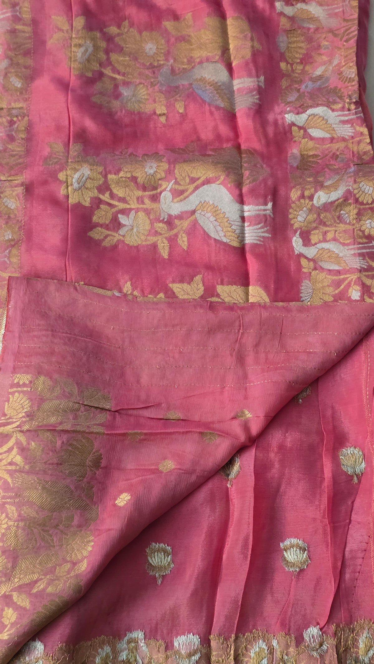 Chinnon Creap With Golden Silver Zari Boarder - 7104