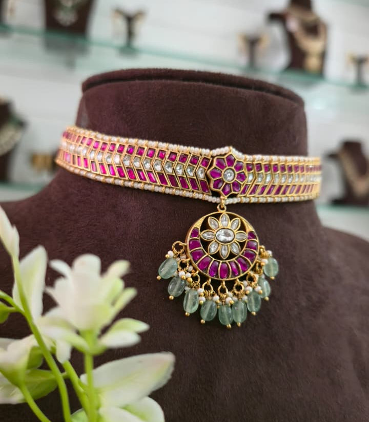 Traditional Jaadu Kundan Chowkar Set - SV3119