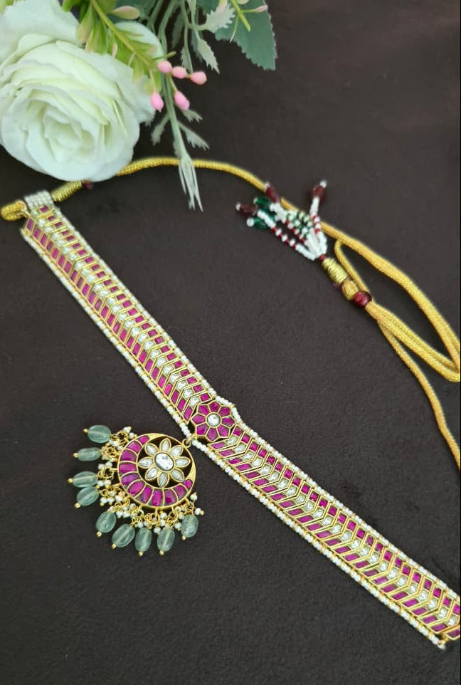 Traditional Jaadu Kundan Chowkar Set - SV3119