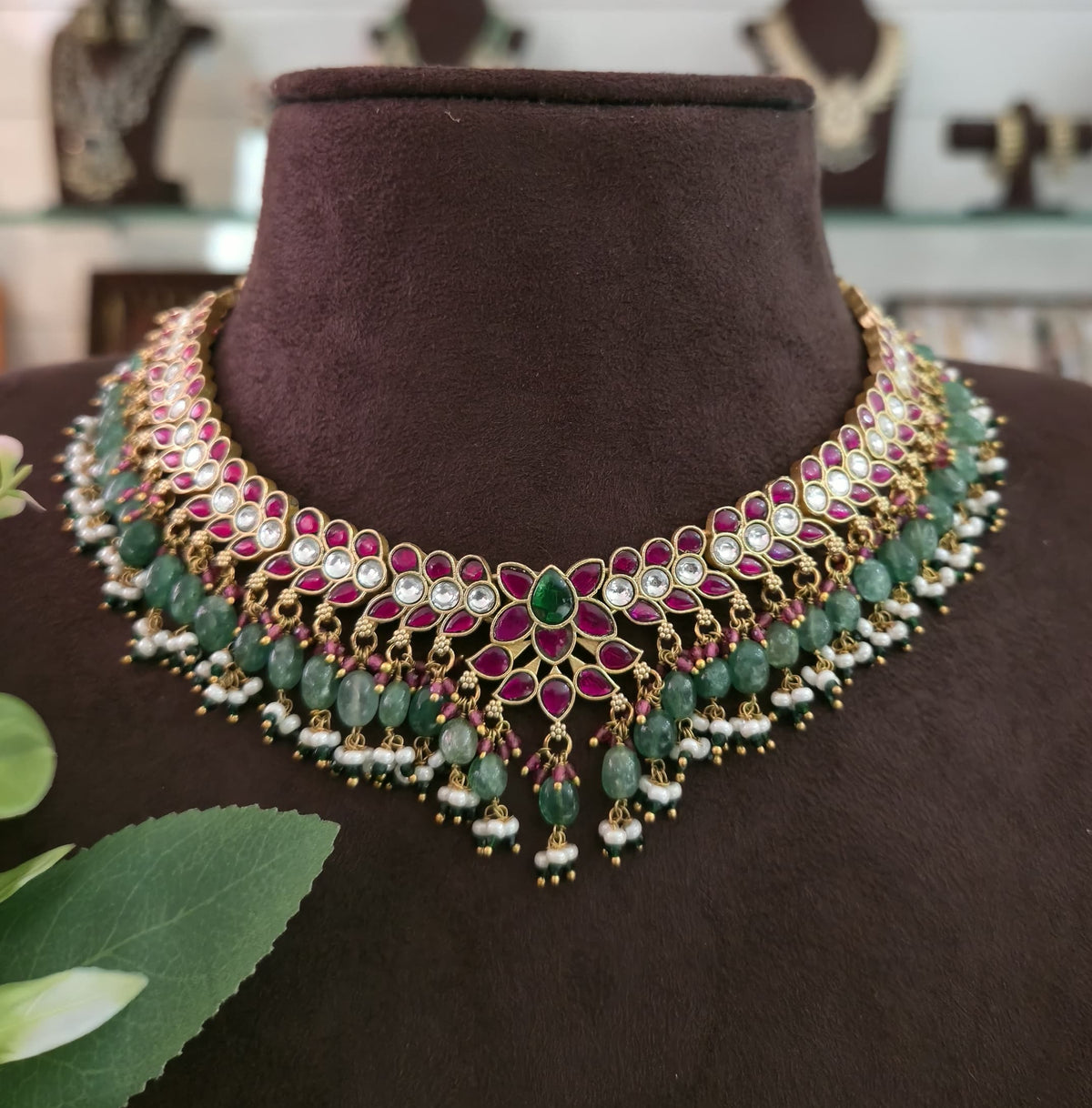 Jaadu Kudan Neck Set - SV3121