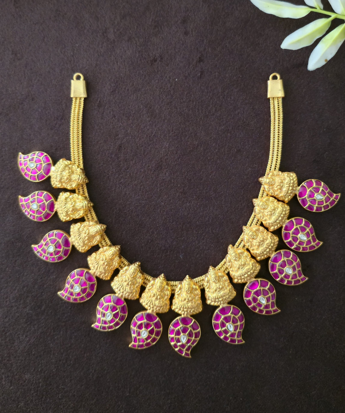 Golden Nakshi Kundan Necklace - SV3132