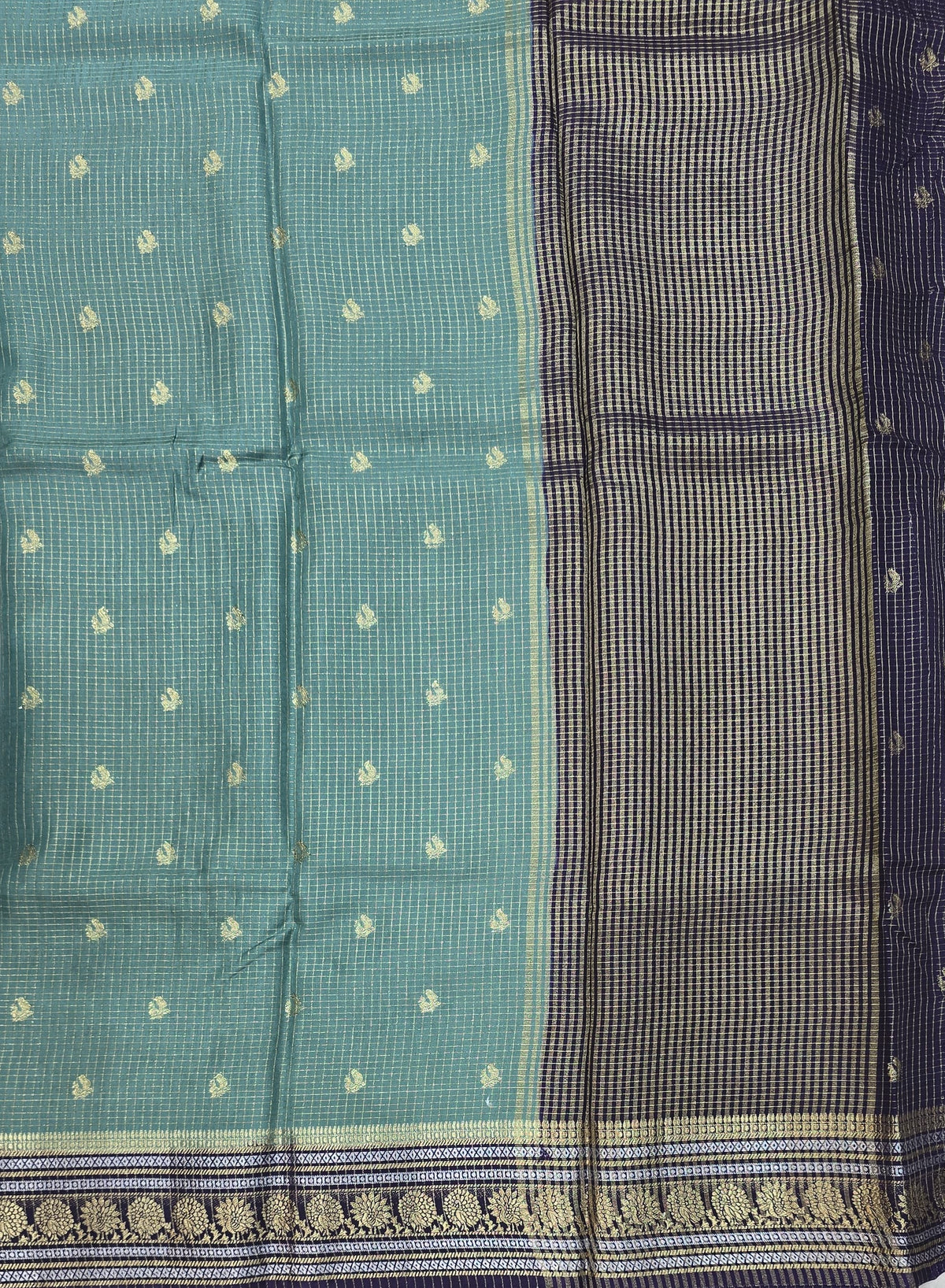 Vintage Checks Sarees - 3189
